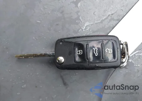 1VWDT7A34HC007597